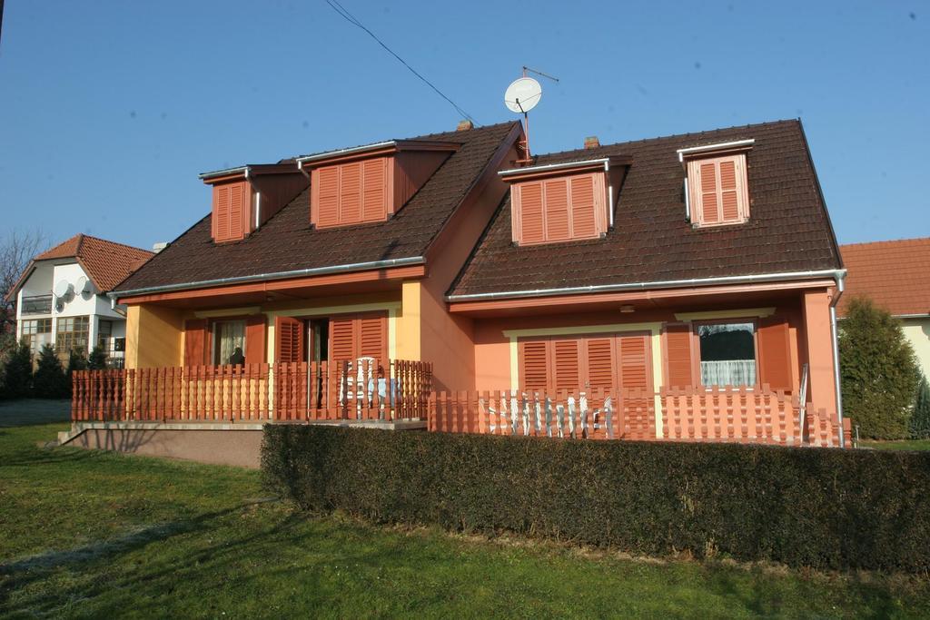 Edina Apartman Zalakaros Oda fotoğraf